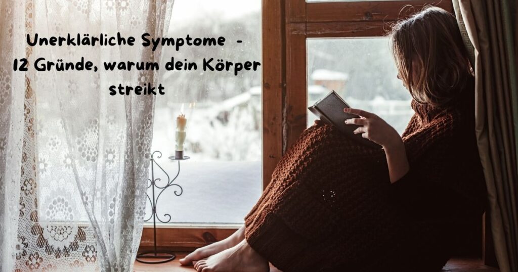 Erschöpfte Person sitzt am Fenster - unerklärliche Symptome, Rückzug, Überforderung
